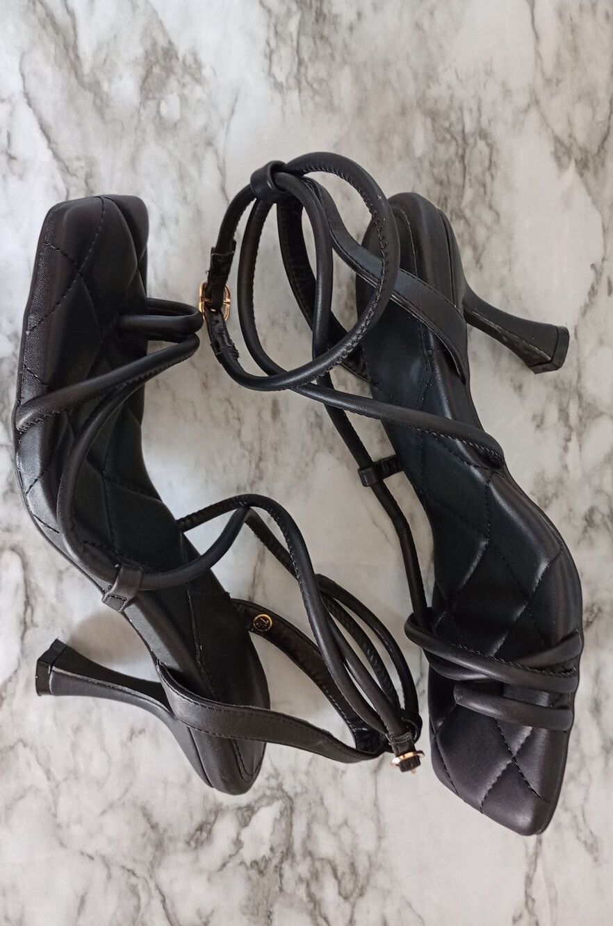 No Name Strappy Black Heel Sandals Shoes Size 7.5 - Picture 4 of 8